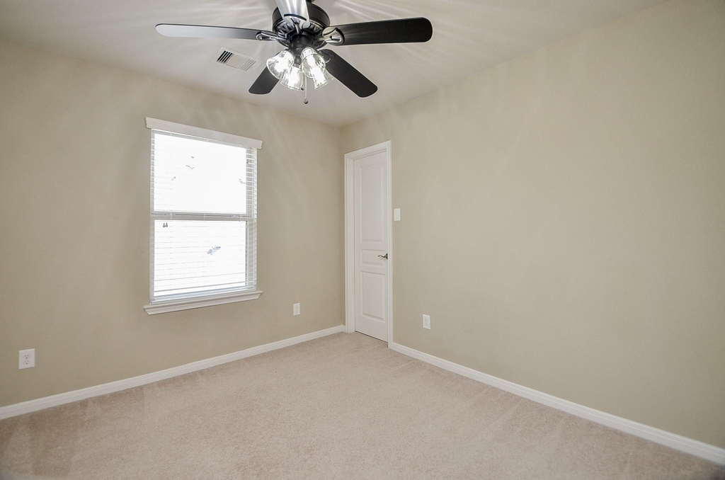 6418 Burgess Heights Lane - Photo 26