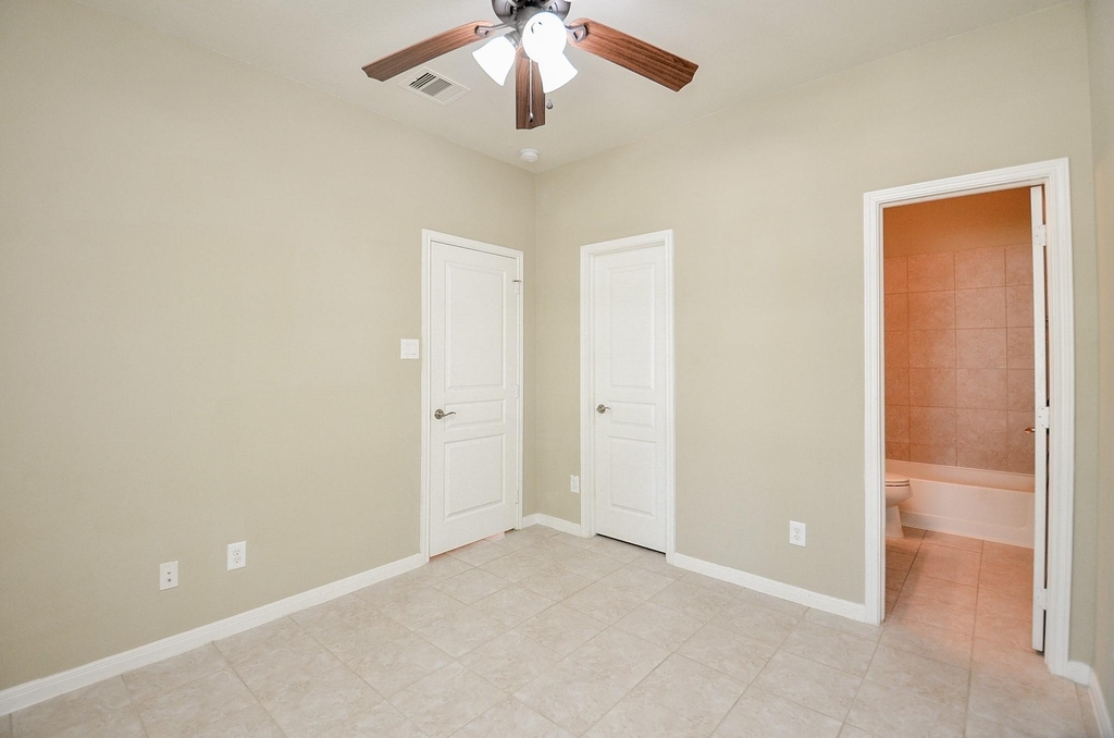 6418 Burgess Heights Lane - Photo 20