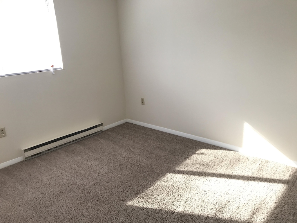 93 West - Photo 31