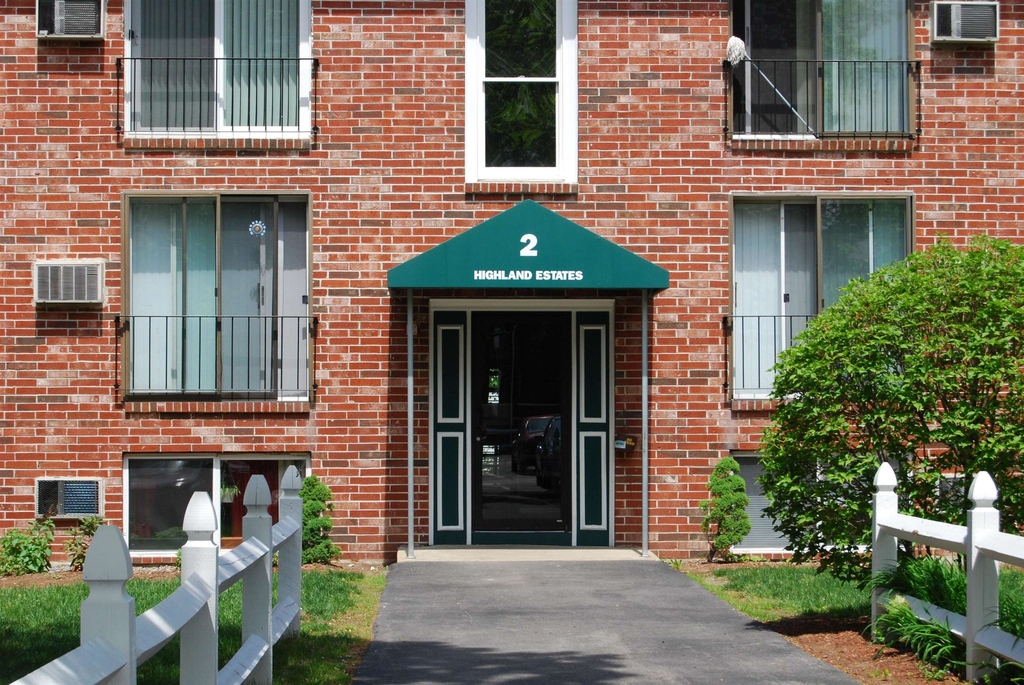 93 West - Photo 4