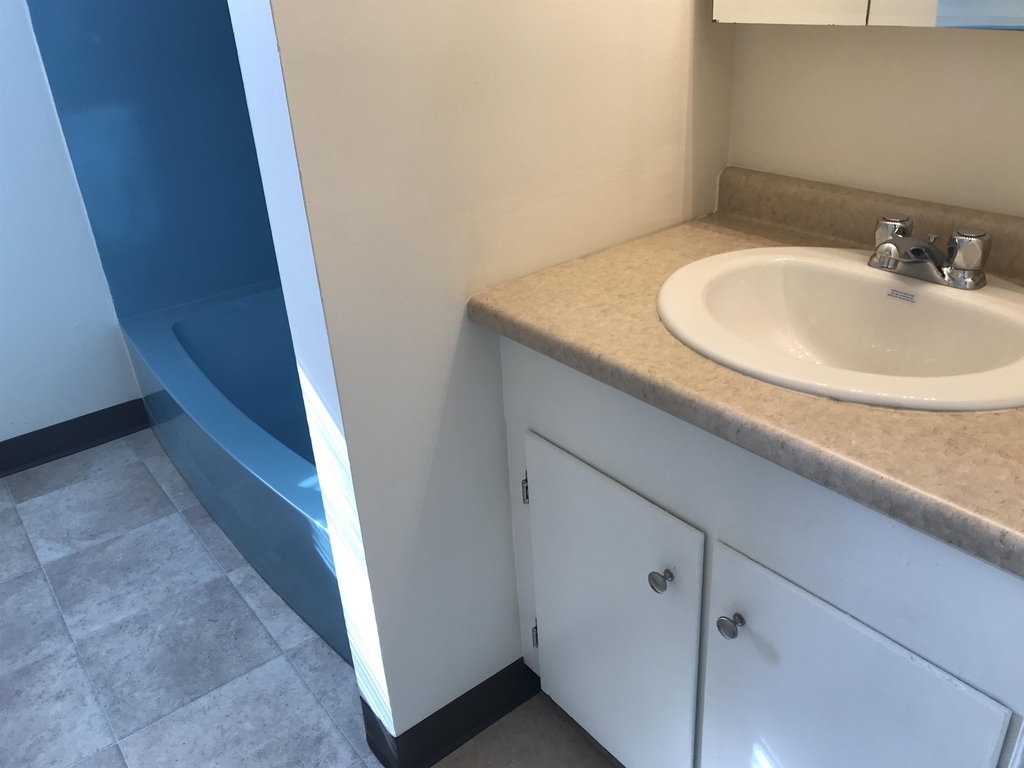93 West - Photo 24