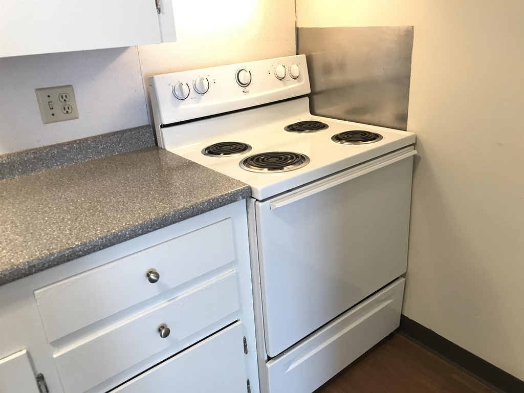 93 West - Photo 12
