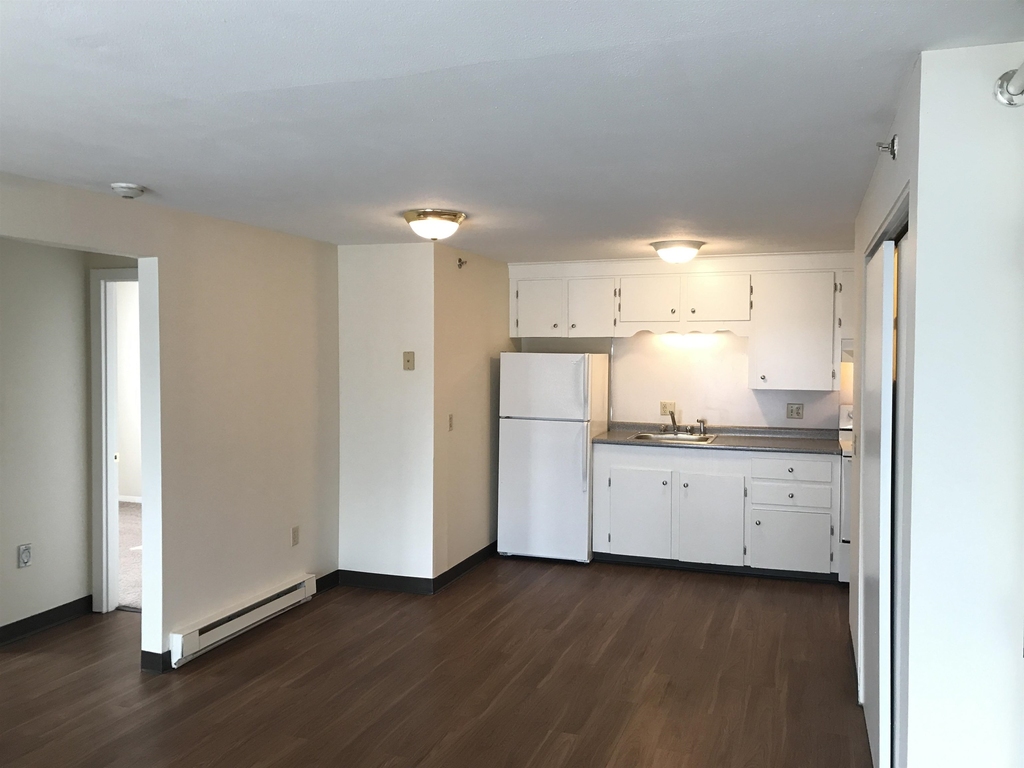 93 West - Photo 6