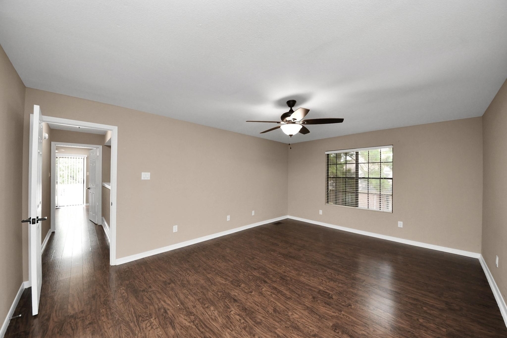 7821 Theissetta Drive - Photo 25