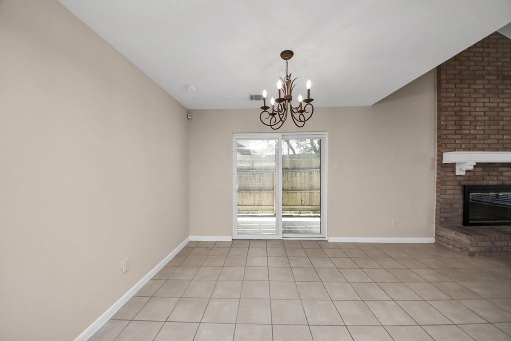 7821 Theissetta Drive - Photo 10