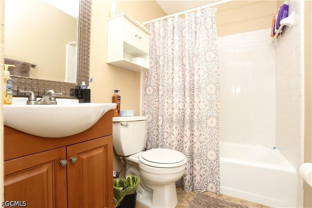 4901 Victoria Drive - Photo 10