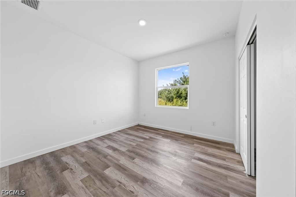 1530 Gilbert Ave S - Photo 14