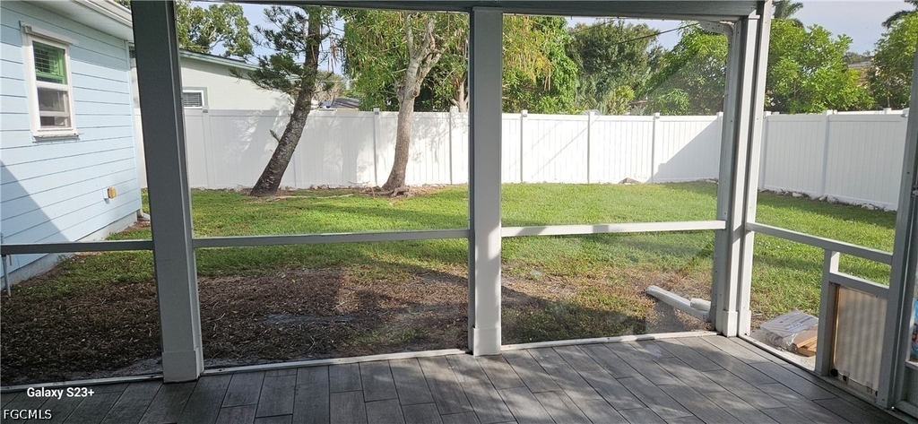 1626 Grace Avenue - Photo 14