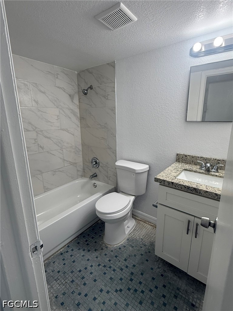 2452 Stella Street - Photo 0