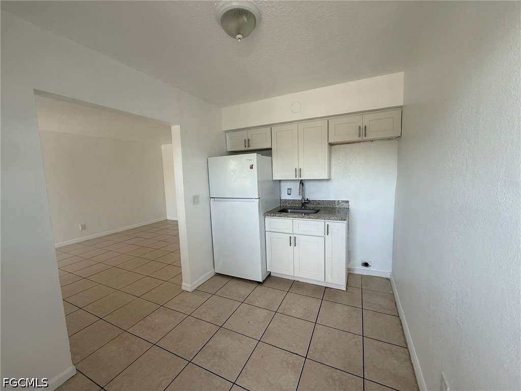 2452 Stella Street - Photo 7
