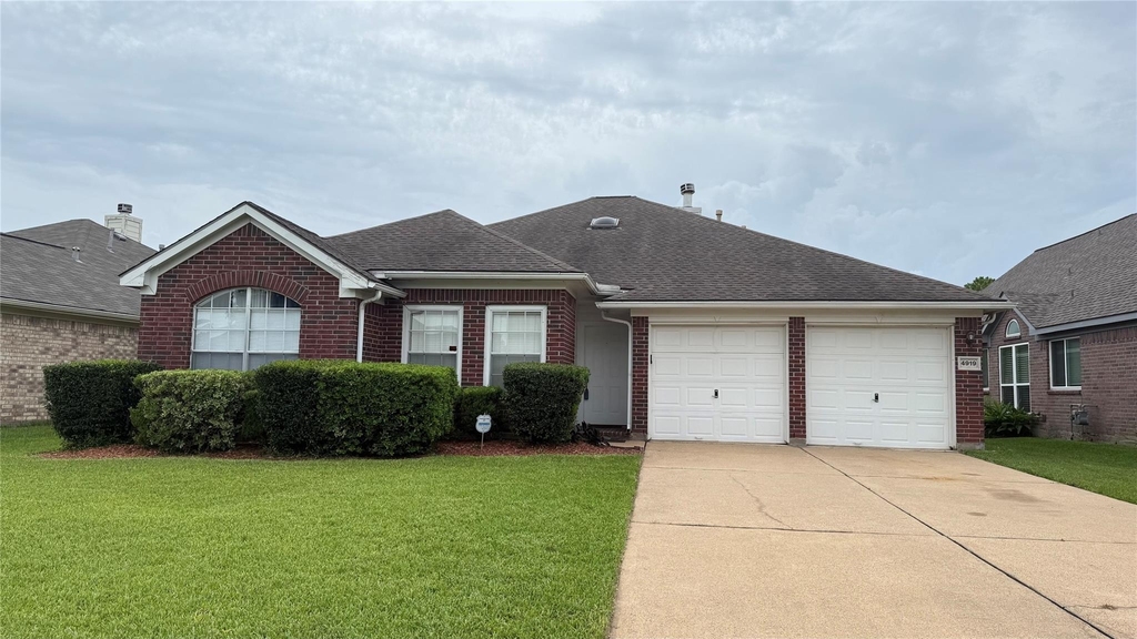 4919 Lochman Lane - Photo 0