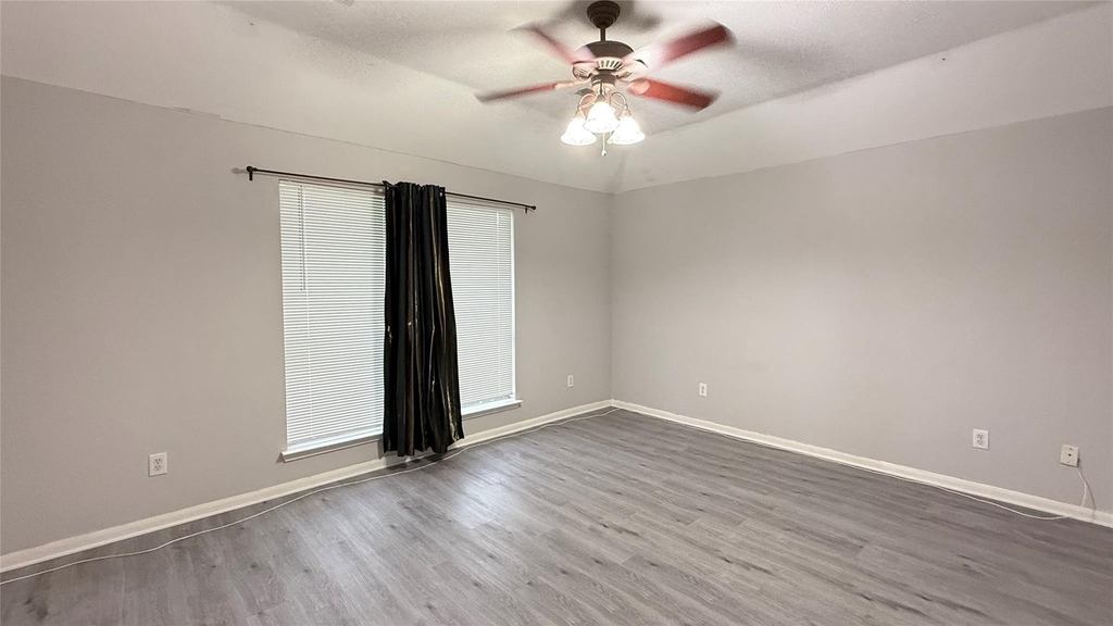 4919 Lochman Lane - Photo 10