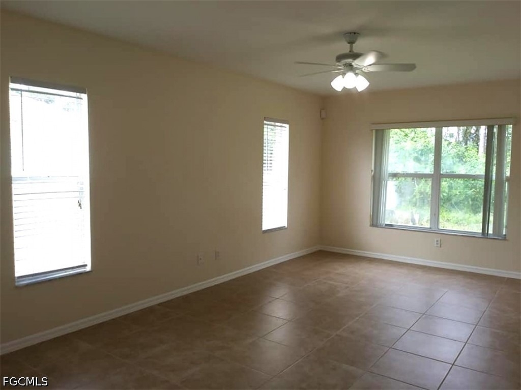 5546 Beck Street - Photo 2