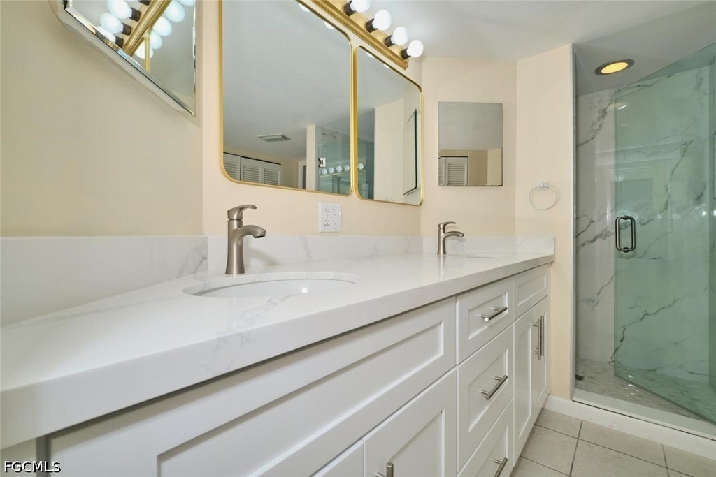 1914 Se 40th Terrace - Photo 23