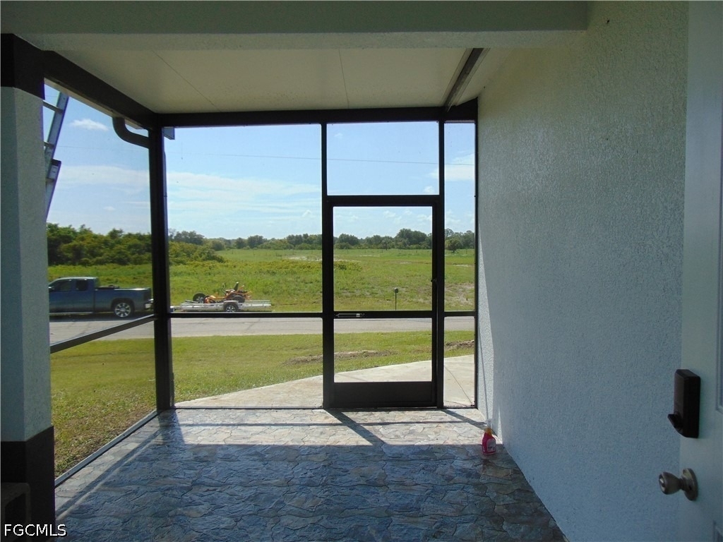 9020 E Castle Circle - Photo 2