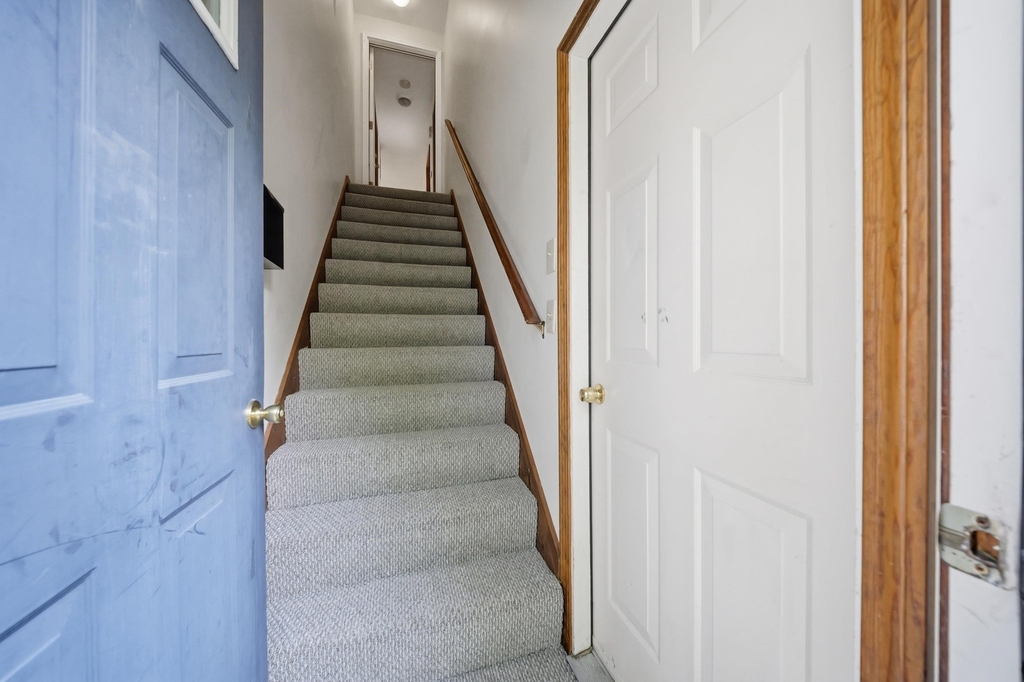 33 Elwood - Photo 12