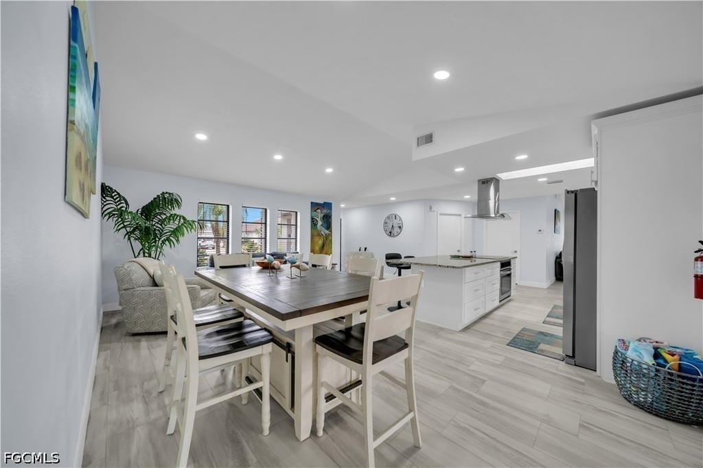 299 Rotonda Circle - Photo 6
