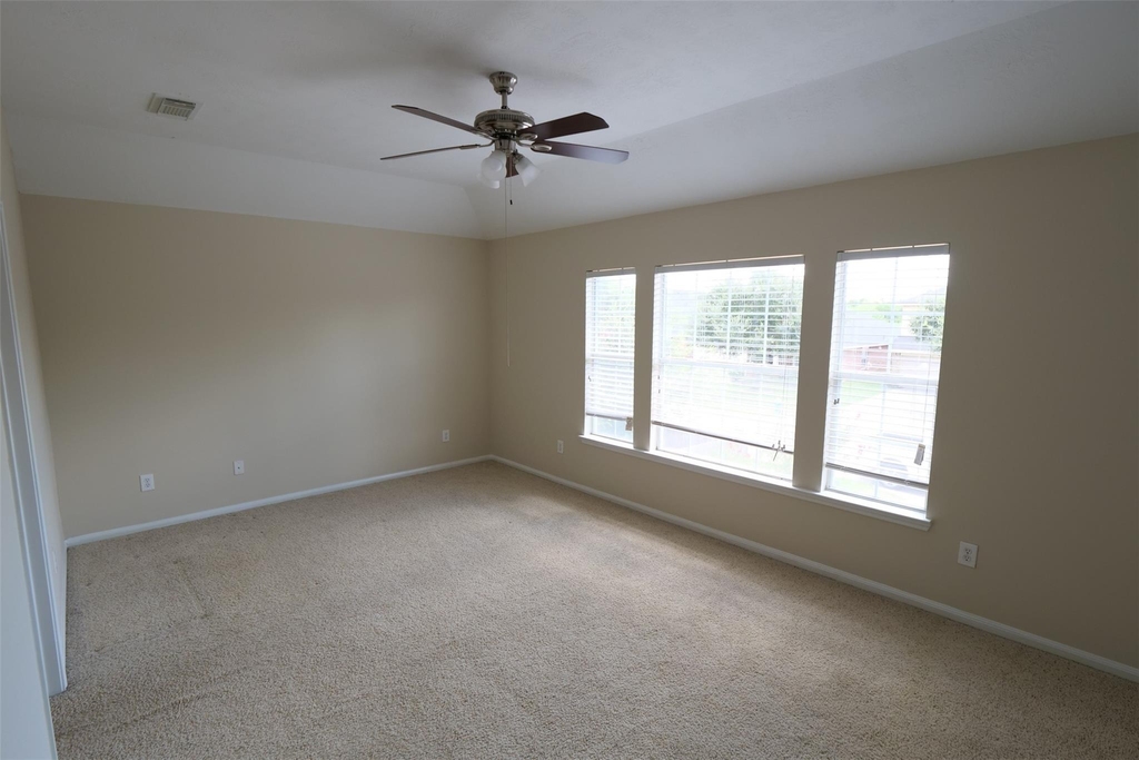3827 Pine Forest Green Boulevard - Photo 26