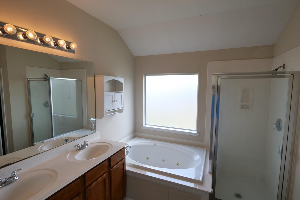 3827 Pine Forest Green Boulevard - Photo 31