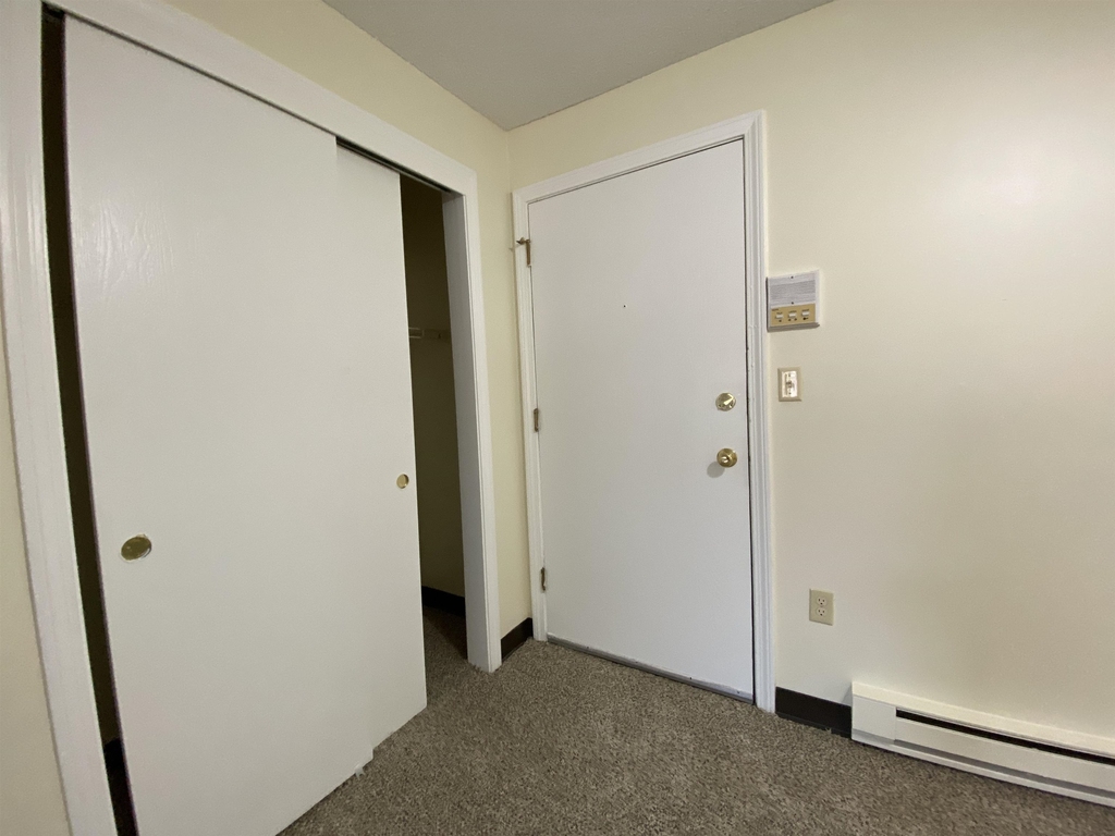 119 Eastern - Photo 20