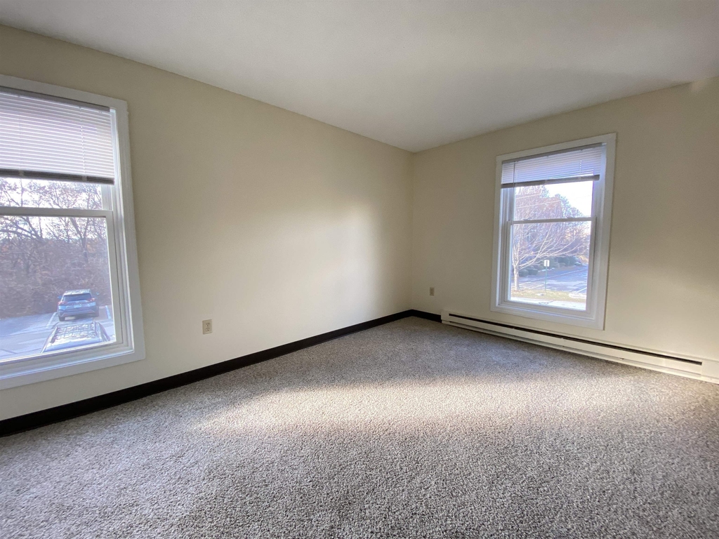 119 Eastern - Photo 23