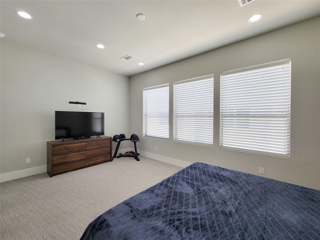 5709 Larkin Street - Photo 39