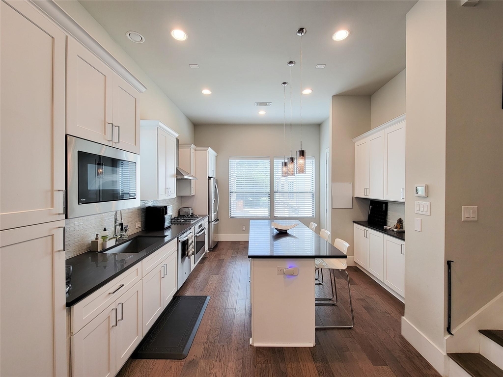 5709 Larkin Street - Photo 23