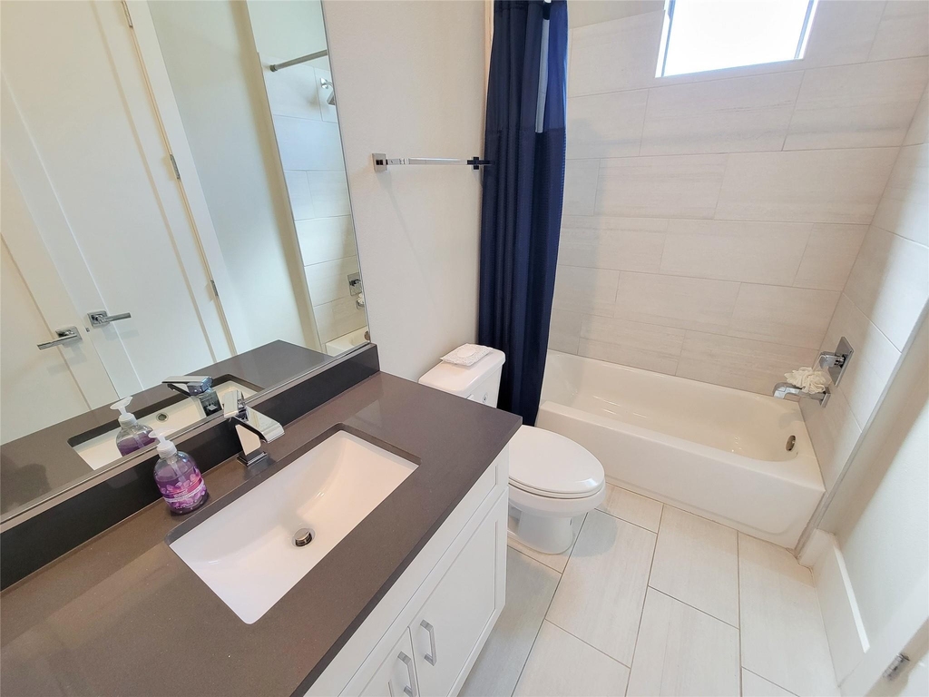 5709 Larkin Street - Photo 48