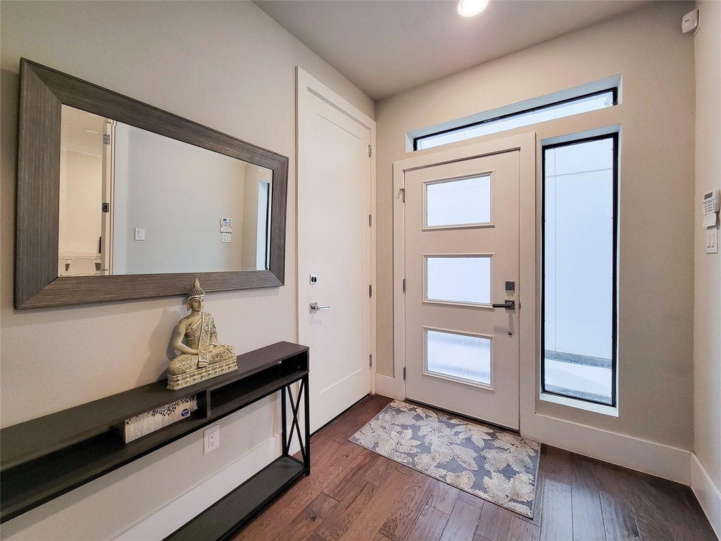 5709 Larkin Street - Photo 6