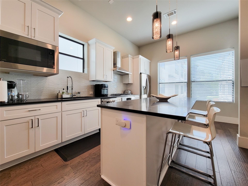 5709 Larkin Street - Photo 22