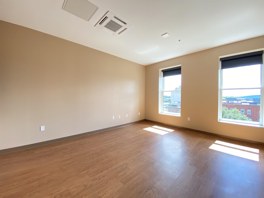 83 Hanover - Photo 14