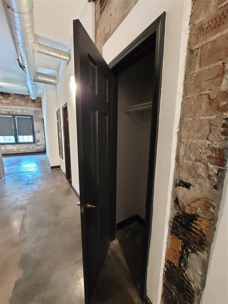 6819 Avenue C - Photo 10