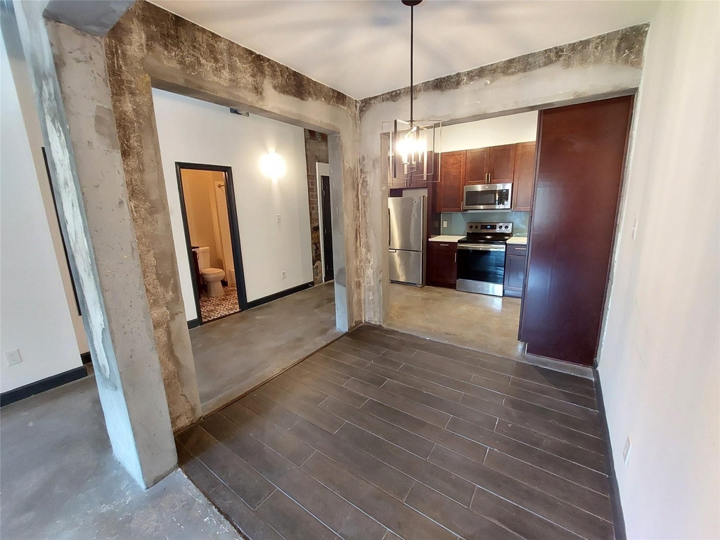 6819 Avenue C - Photo 4