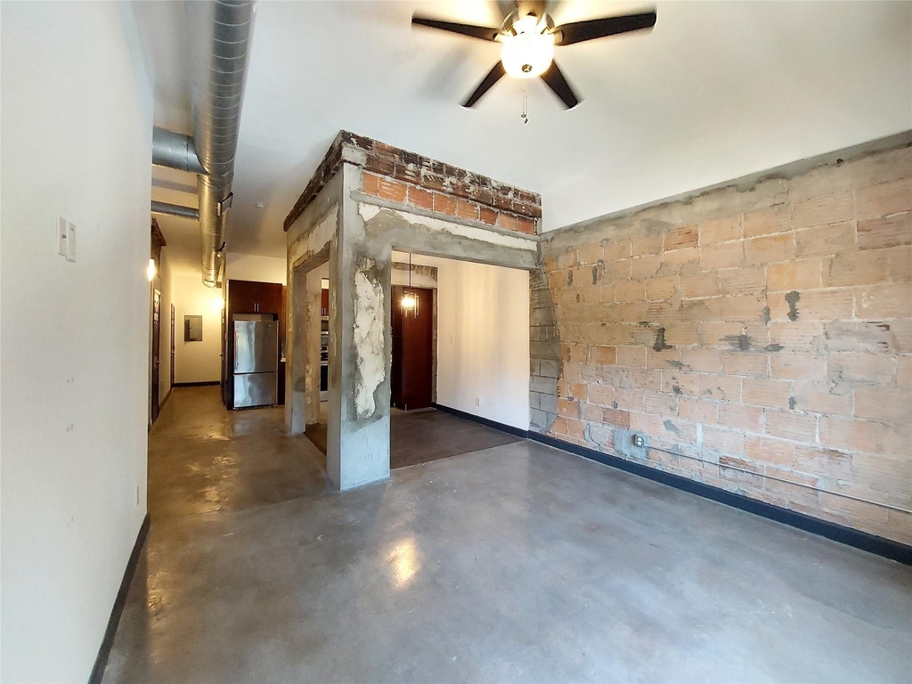 6819 Avenue C - Photo 2