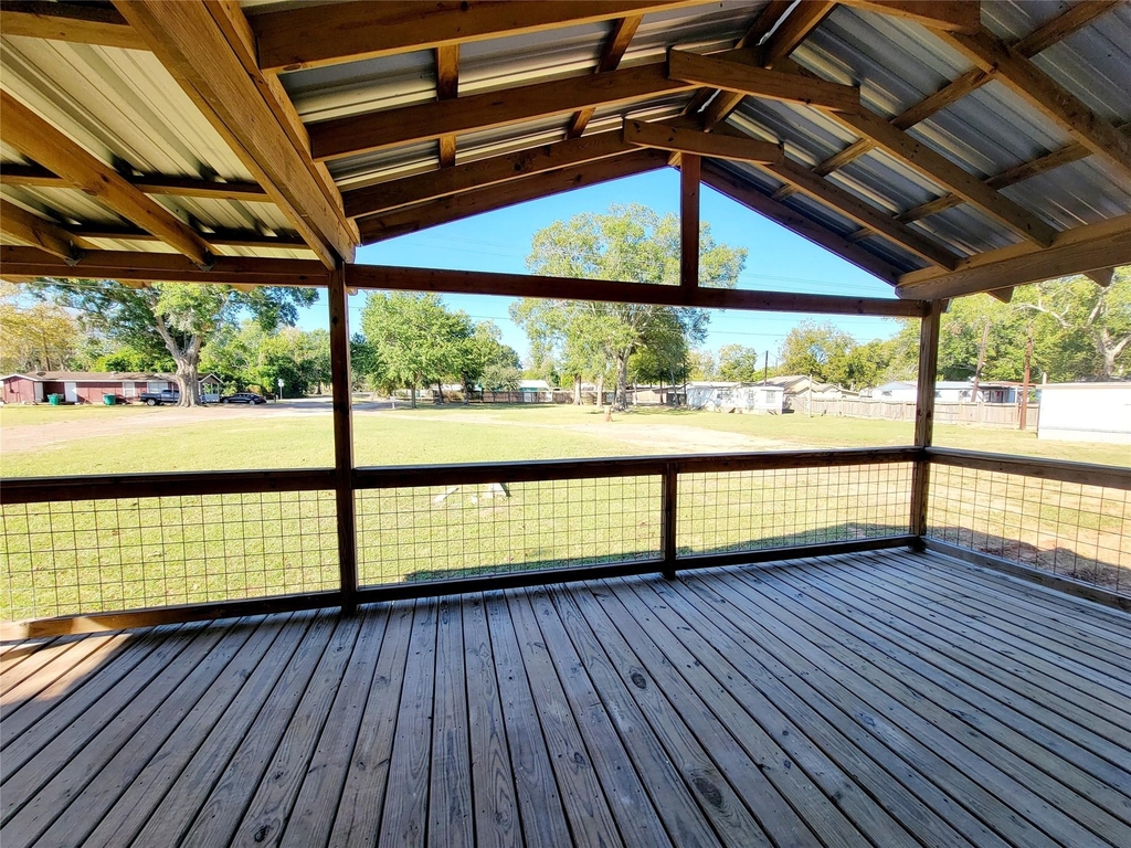 305 Paddock - Photo 4