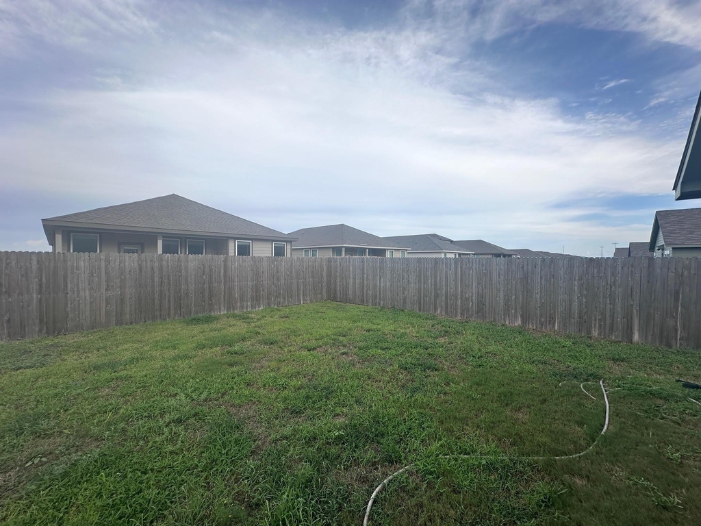 2722 Winterfell Street - Photo 4