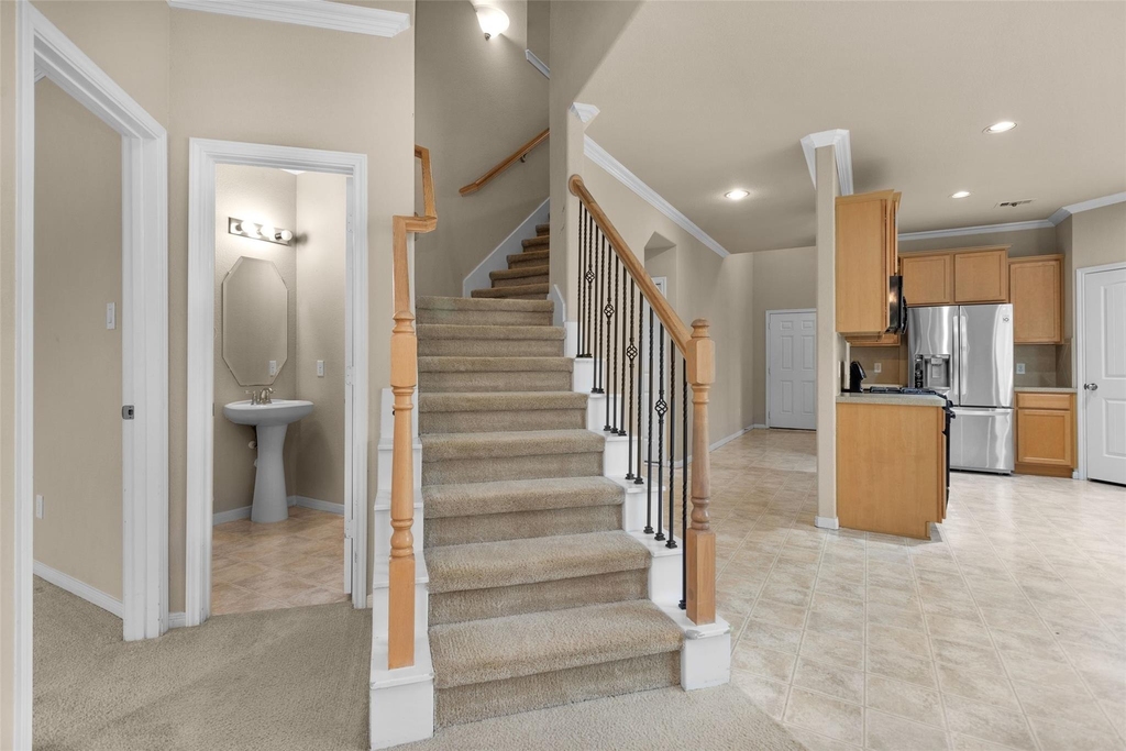 9419 Elliotts Court - Photo 13