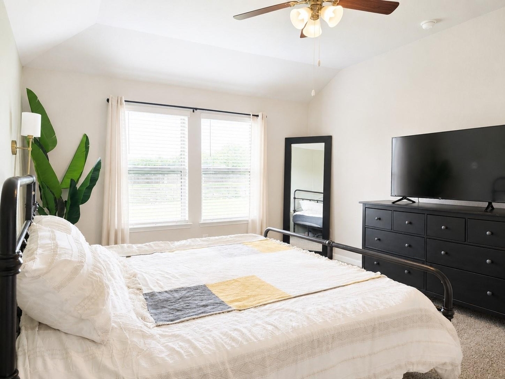 519 Kickapoo Drive - Photo 10
