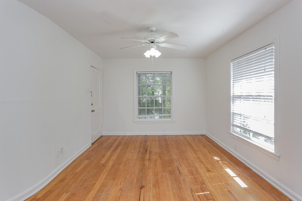 1828 W Main Street - Photo 11