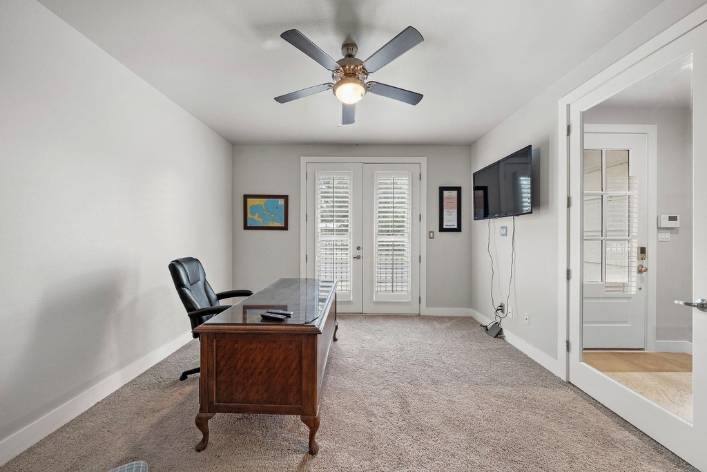 2509 Garrow Street - Photo 3
