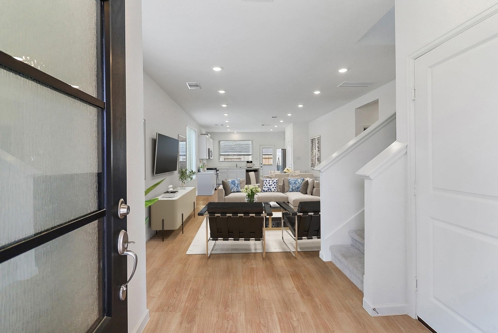 2107 Fisher Bend Drive - Photo 4