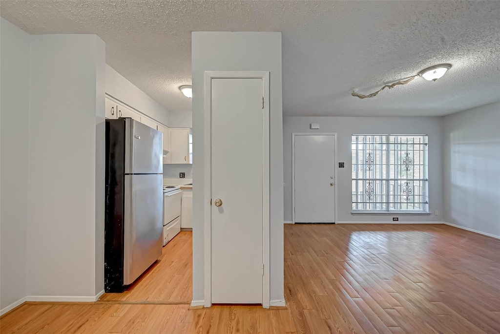 7714 Renwick Drive - Photo 7