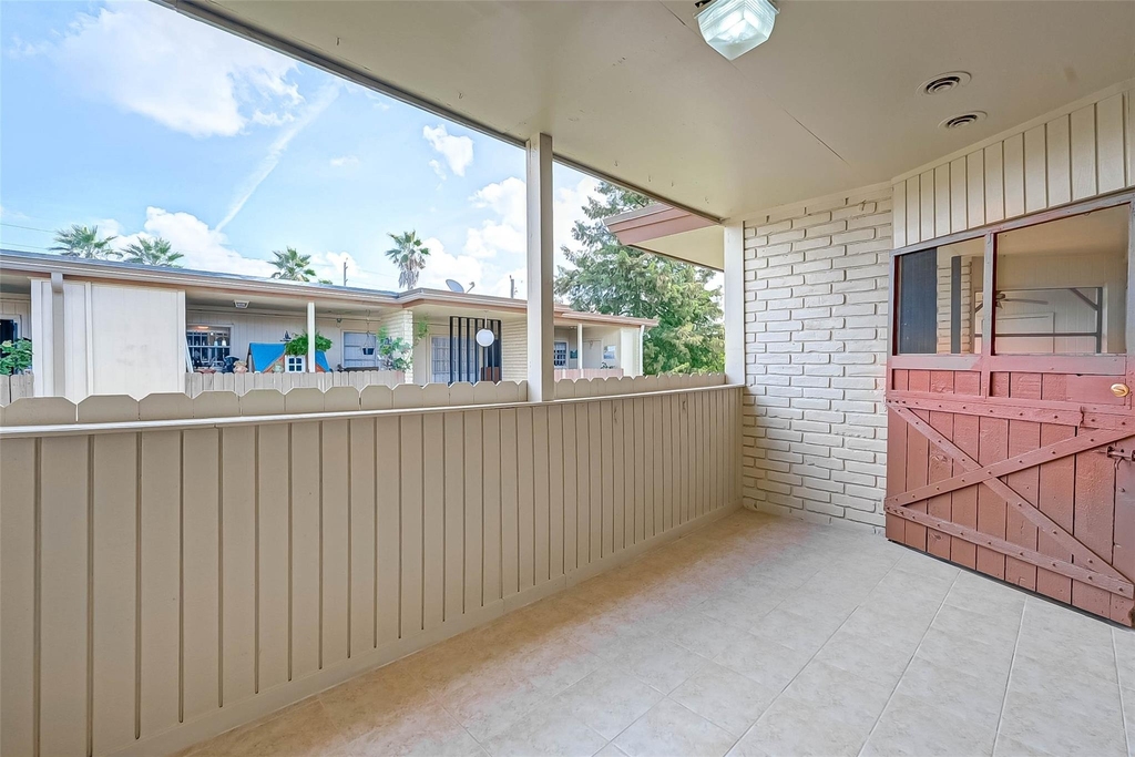 7714 Renwick Drive - Photo 16