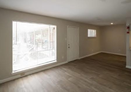 8345 Park Place Boulevard - Photo 3