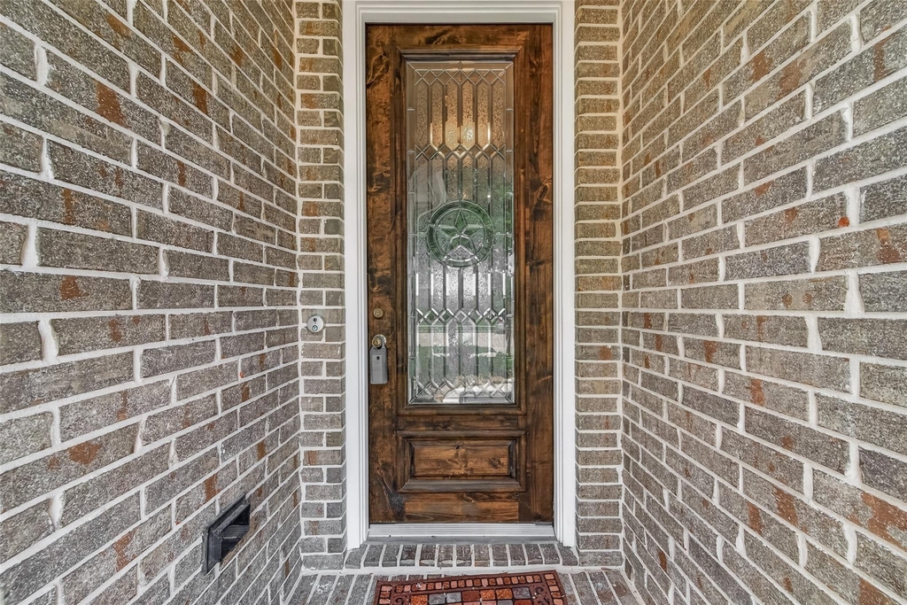 2619 Lilac Point Lane - Photo 3