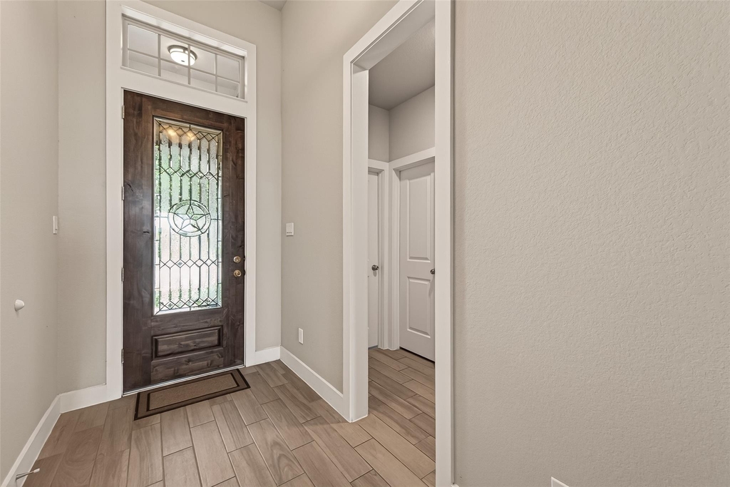 2619 Lilac Point Lane - Photo 4