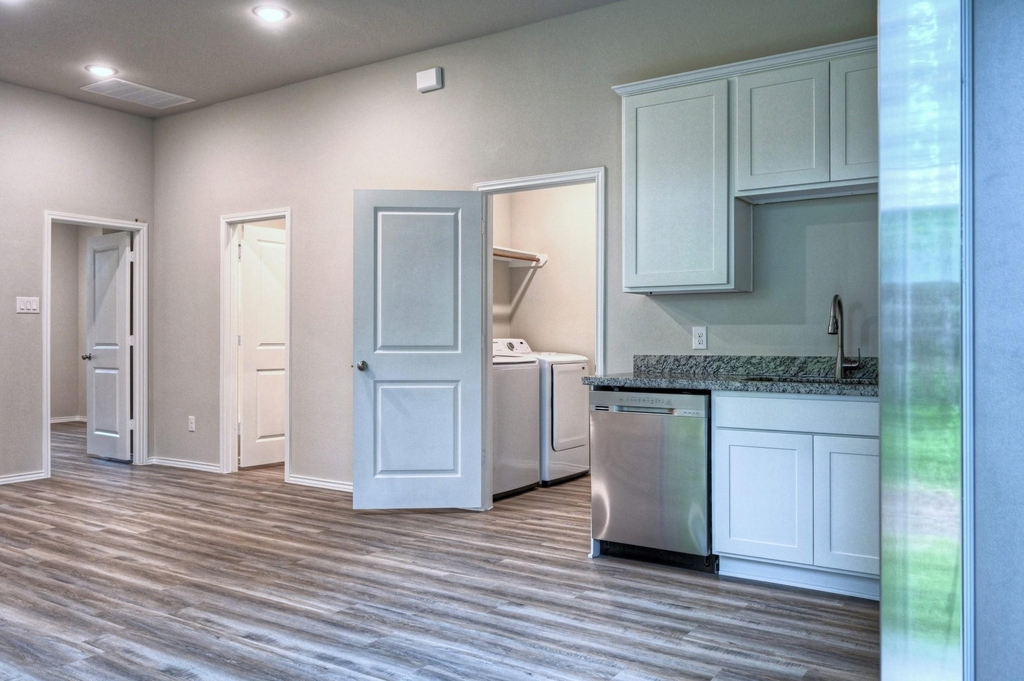 12091 Canal Street - Photo 2