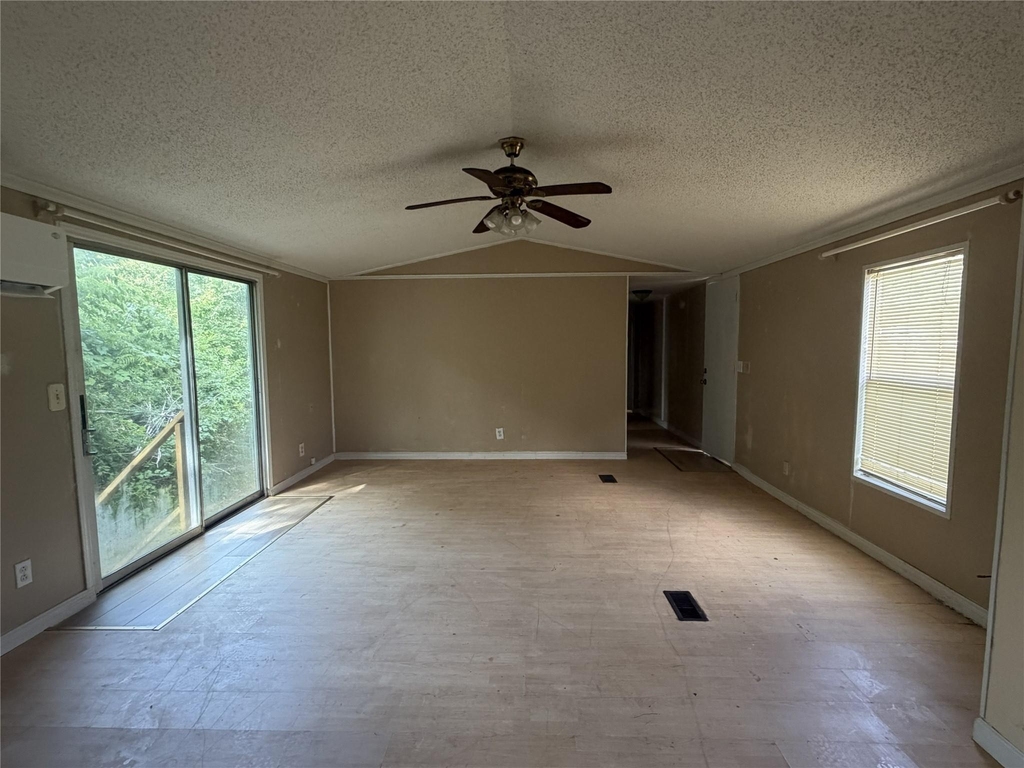 1020 Dr Martin Luther King Jr Drive - Photo 6
