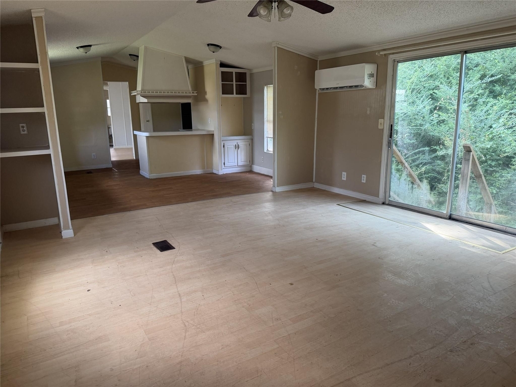 1020 Dr Martin Luther King Jr Drive - Photo 2