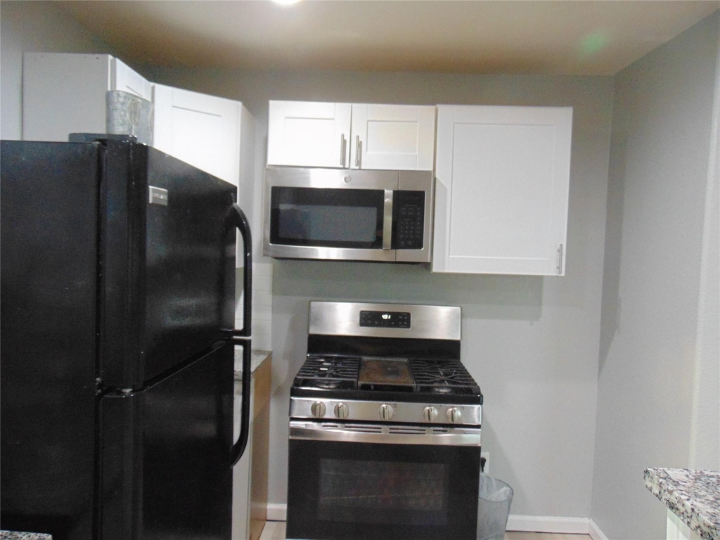 118 14th Street - Photo 10